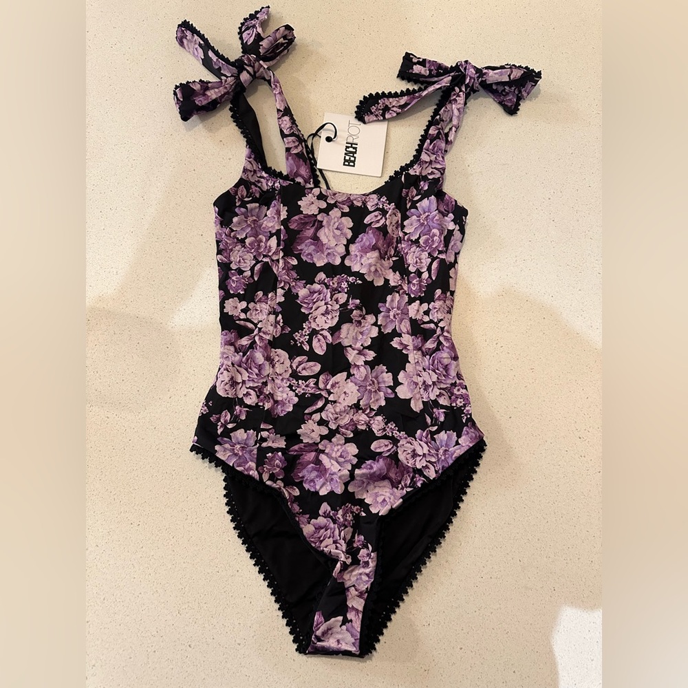 Beach Riot Sydney One Piece Spring Flower - Picture 5 of 5